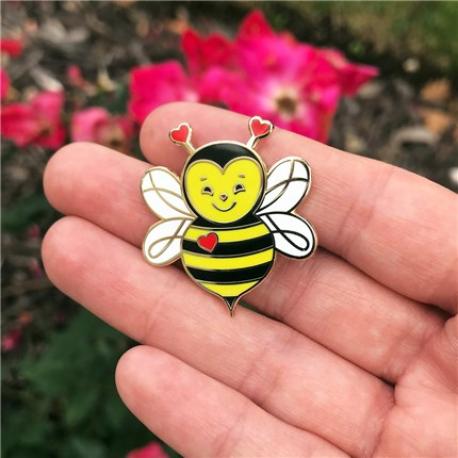     Love Bee Pin